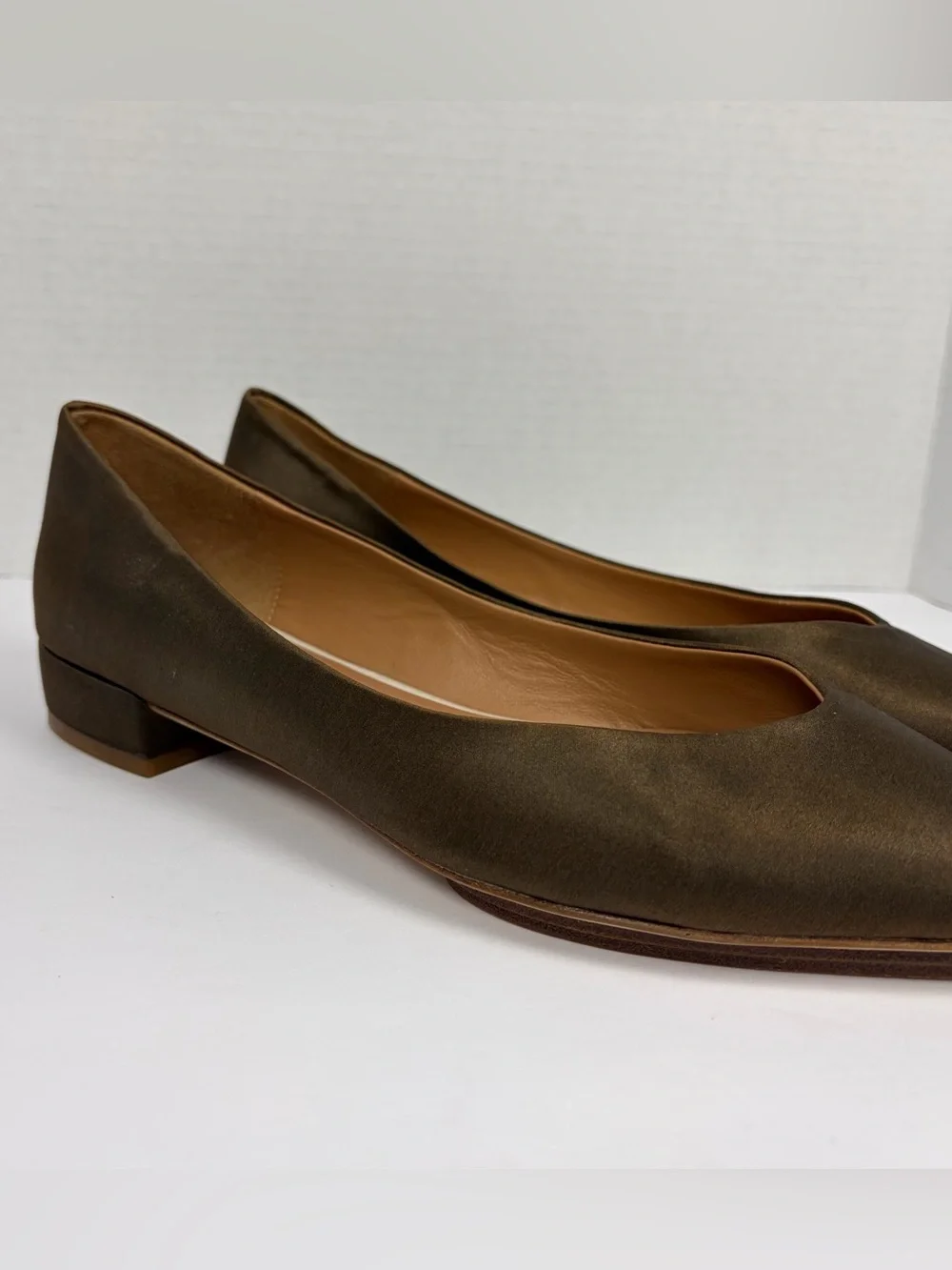 Salone Monet Bronze Satin Pointed Toe Flats Size 9.5